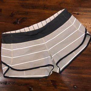 🍋Lululemon Angel Wing Speed Shorts